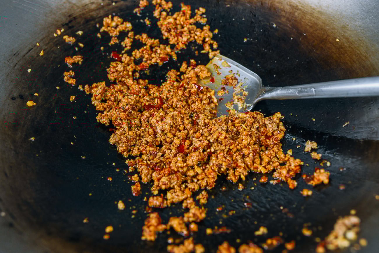 cooked ground pork with spicy bean sauce