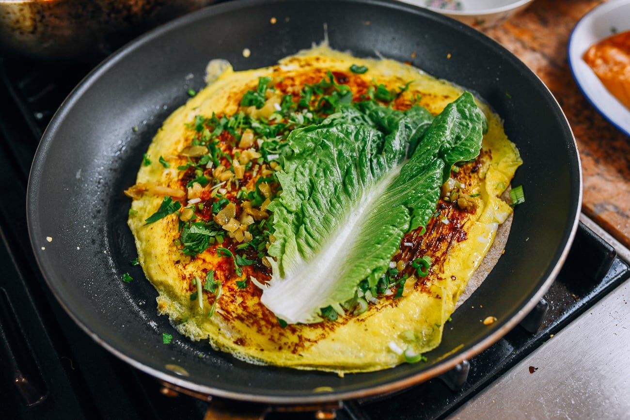 romaine lettuce on jian bing