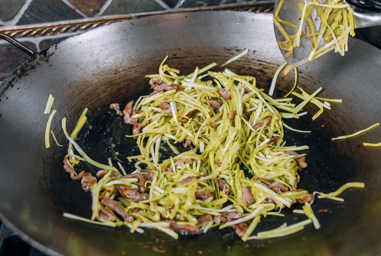 yellow chives and pork