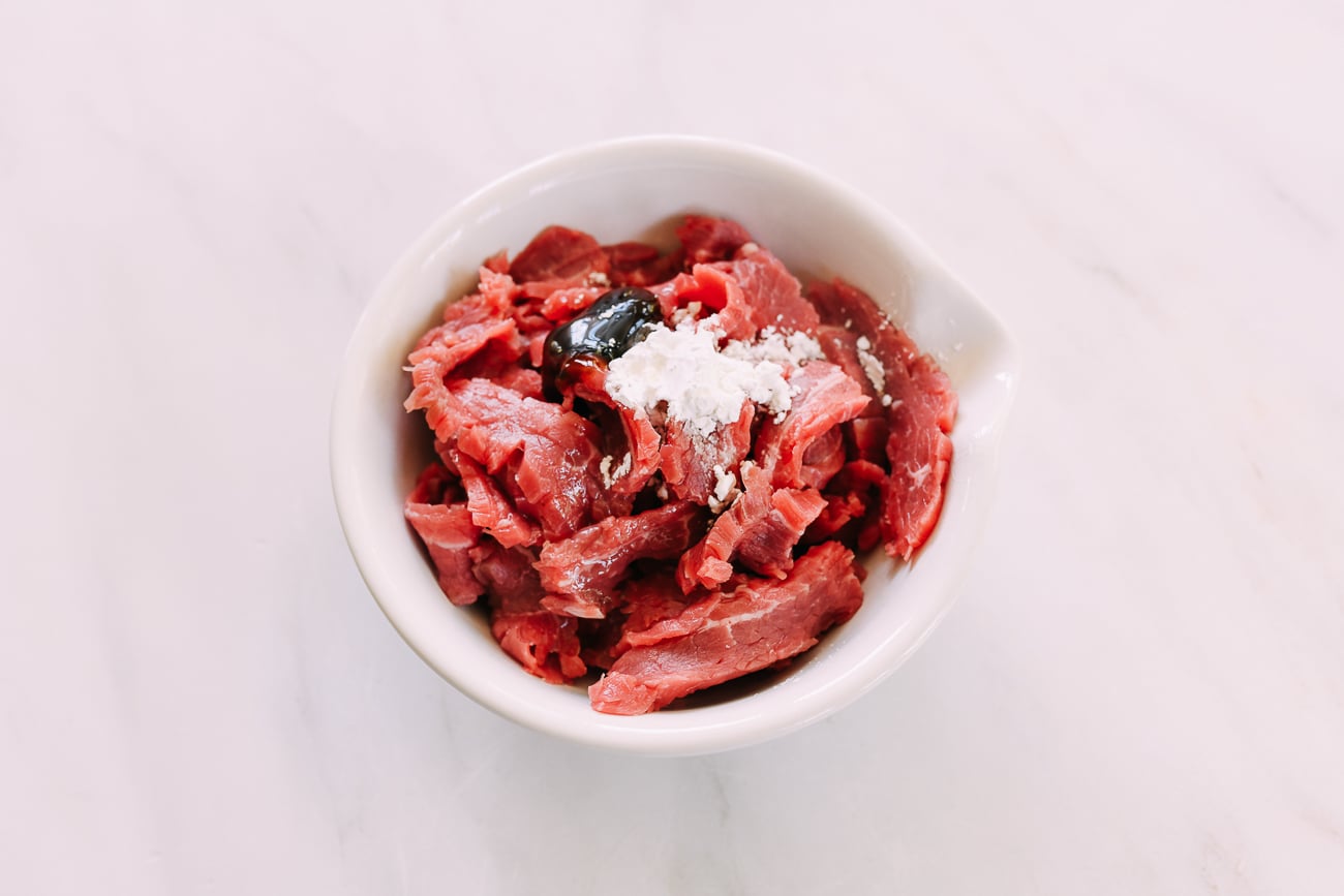 sliced beef with marinade ingredients