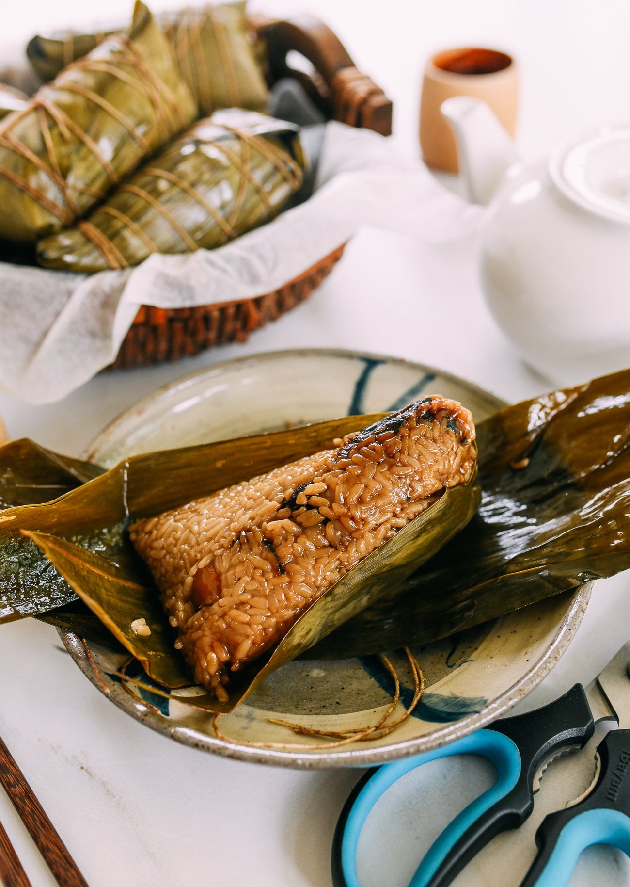 Unwrapping savory zongzi