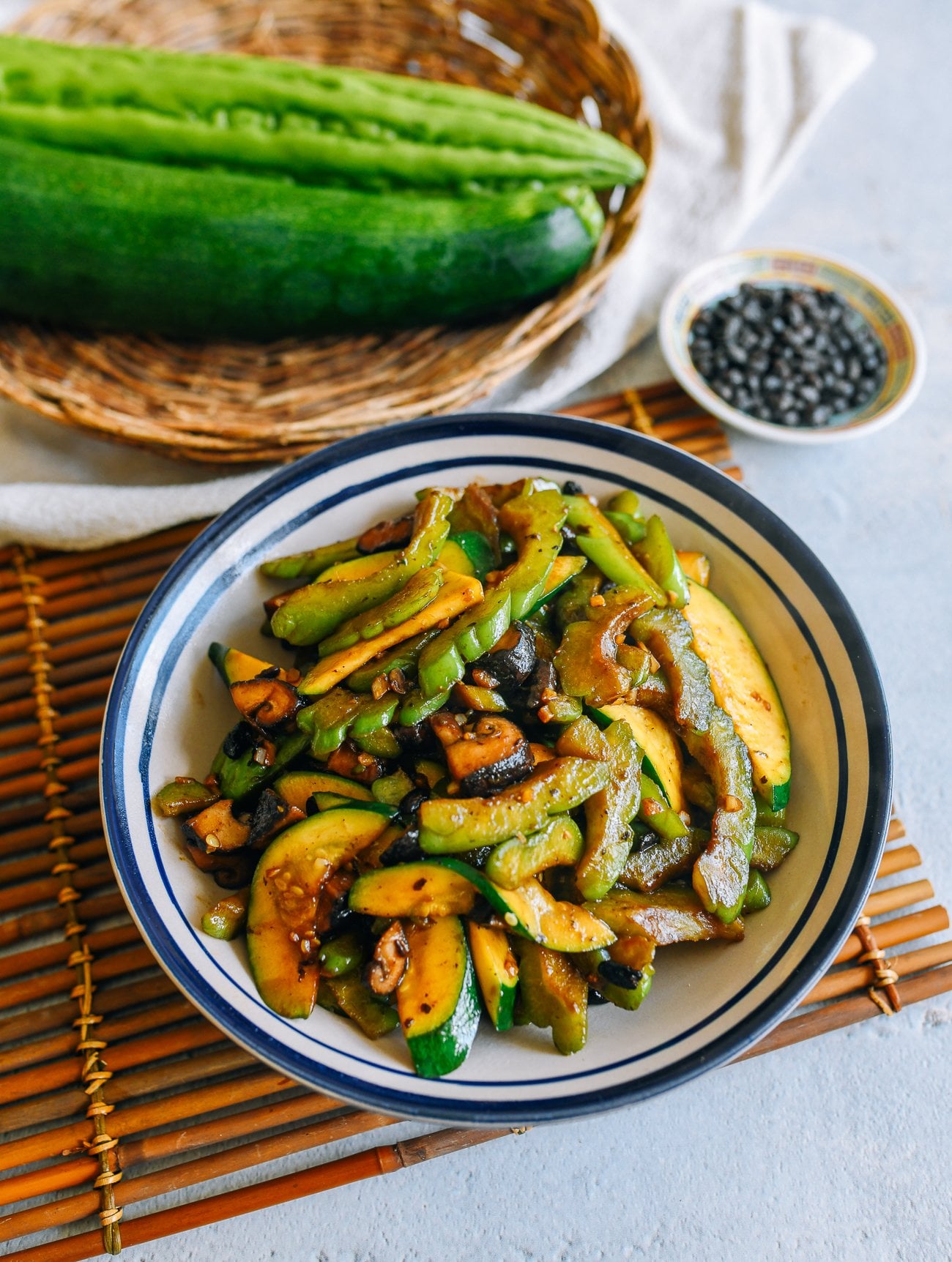 Stir-fried bitter melon with black bean