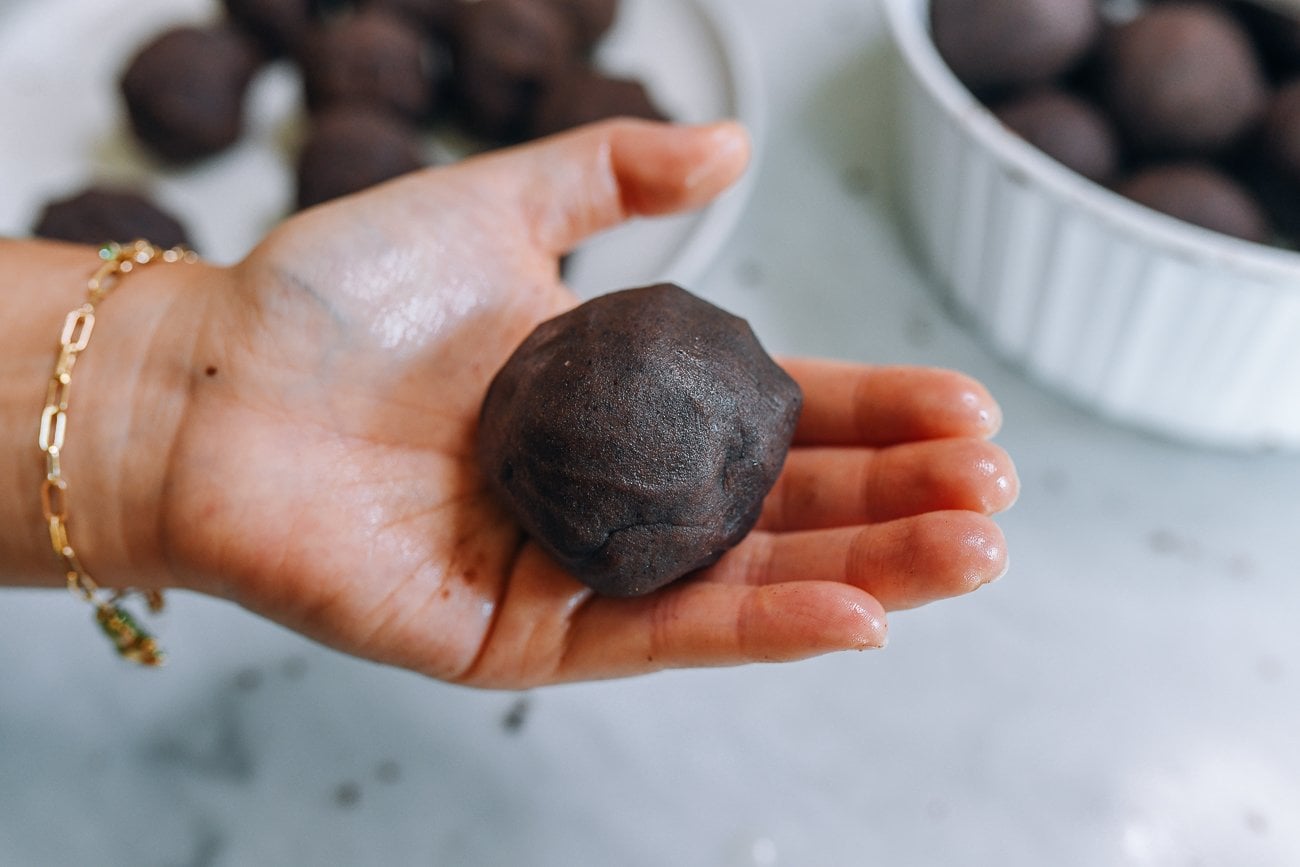 ball of red bean paste for mooncake filling