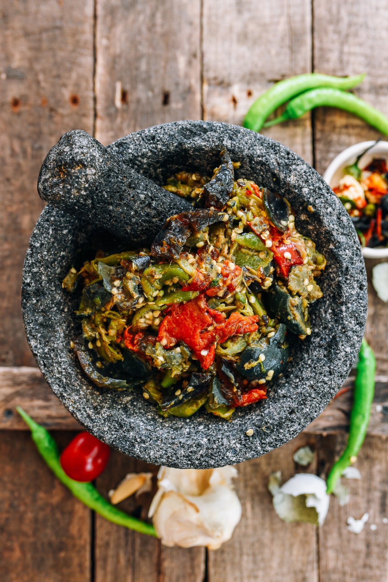 Smashed Chilies with Century Eggs (擂辣椒)