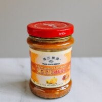 yellow lantern chili sauce