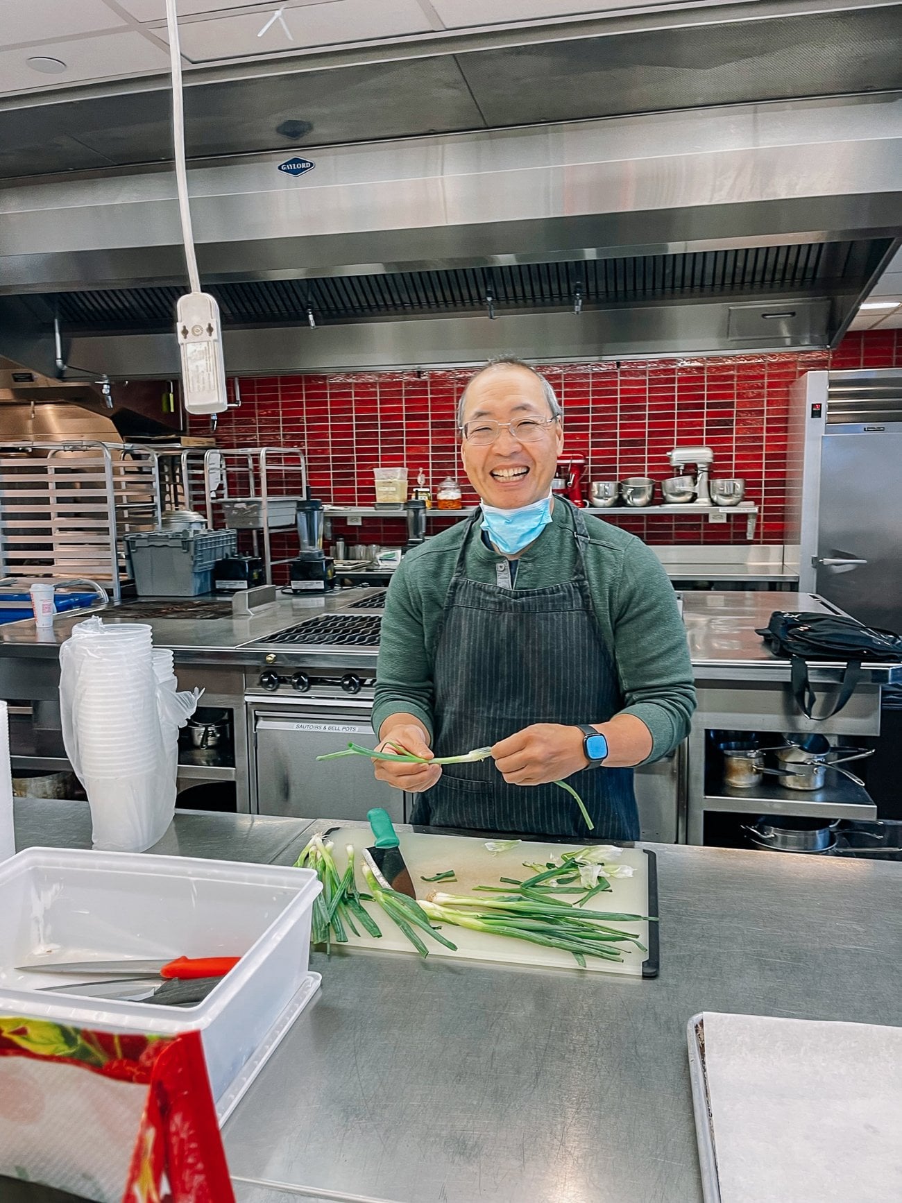 bill prepping scallions in ICE kitchen