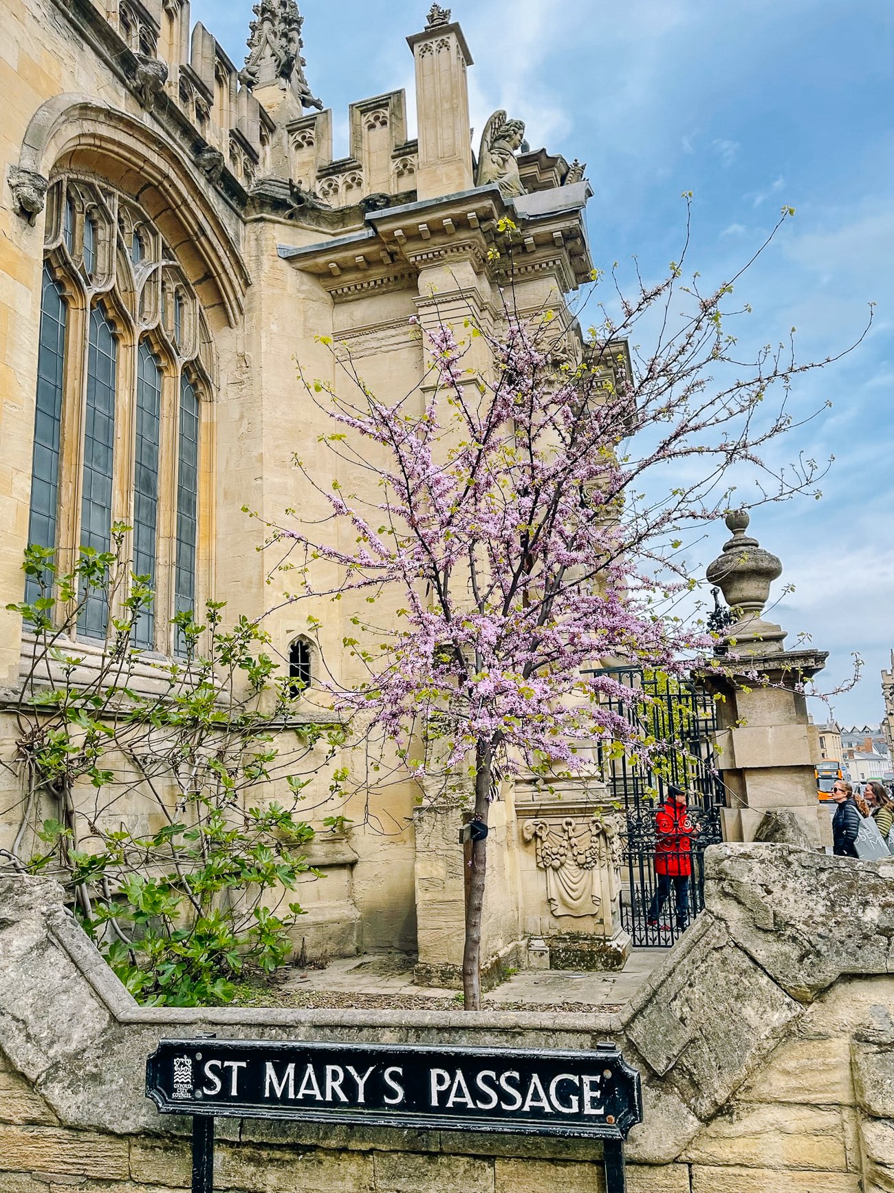 St. Mary's Passage Oxford University
