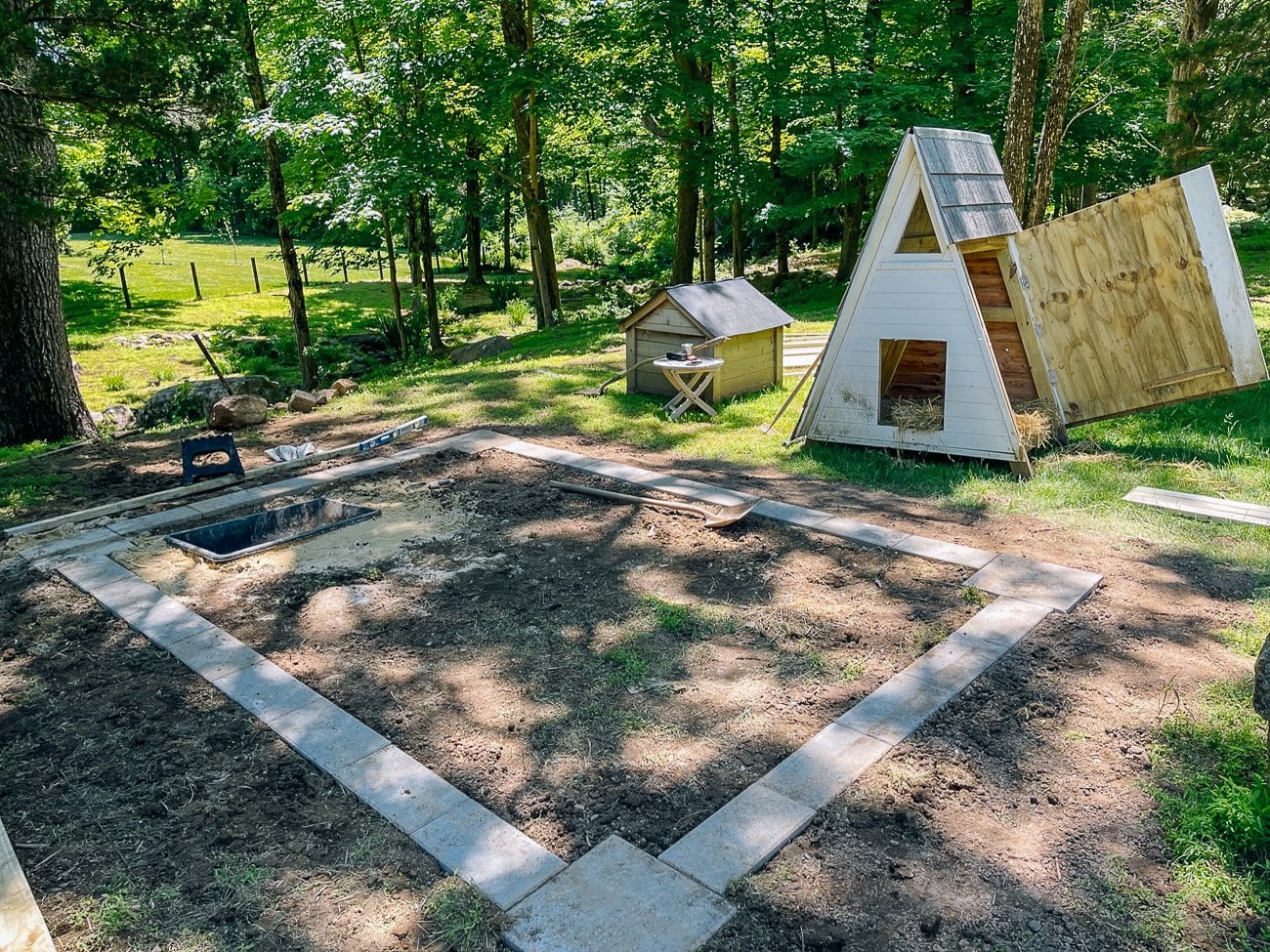 duck house with foundation for run