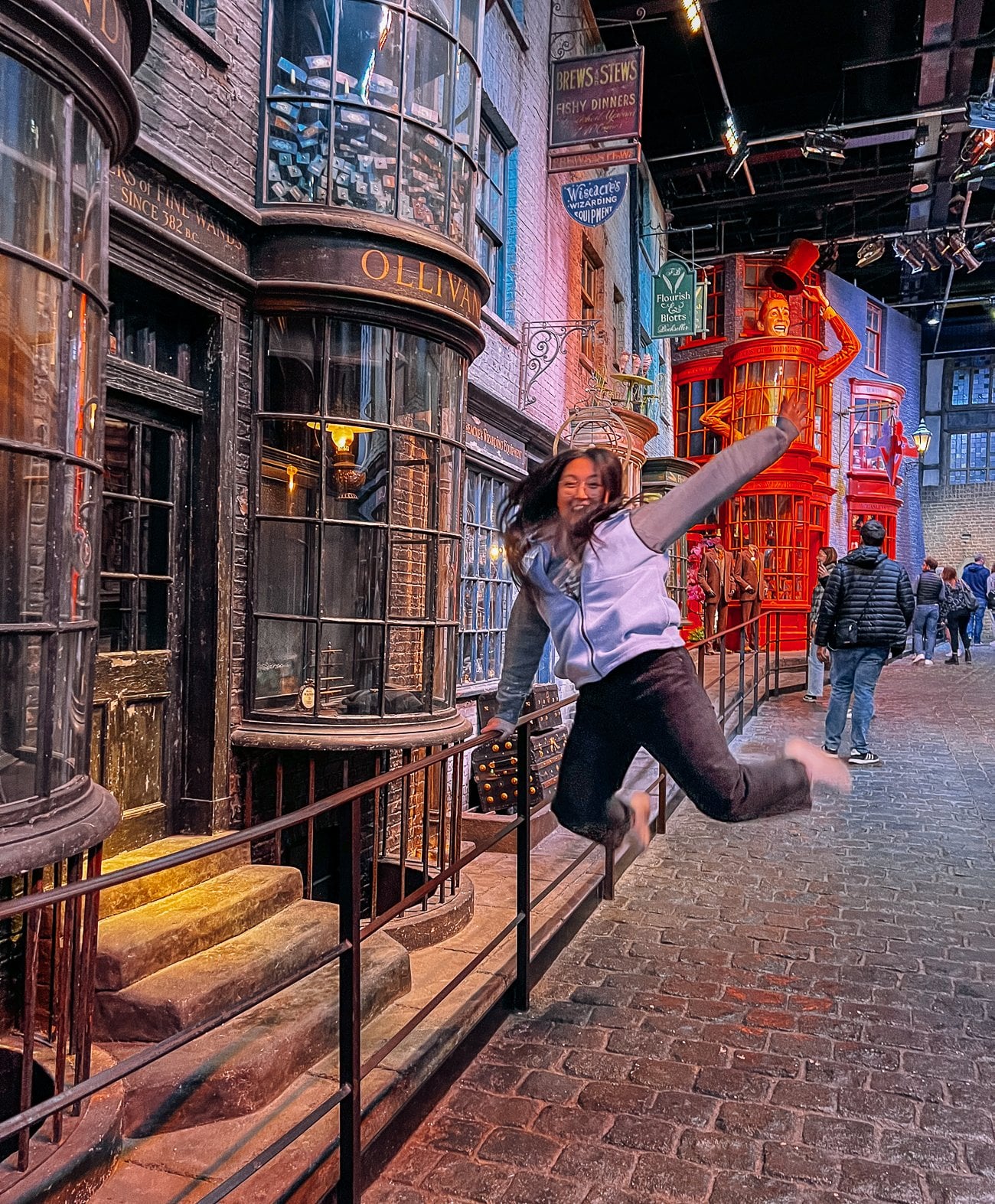Kaitlin at Diagon Alley at the Harry Potter studio tour