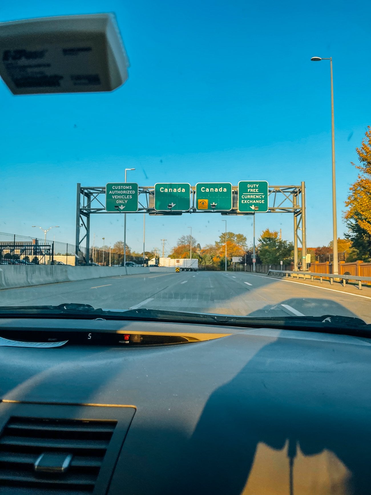 road signs for canada coming from New York
