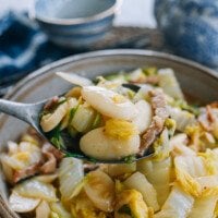 Rice Cakes with Napa Cabbage and Pork