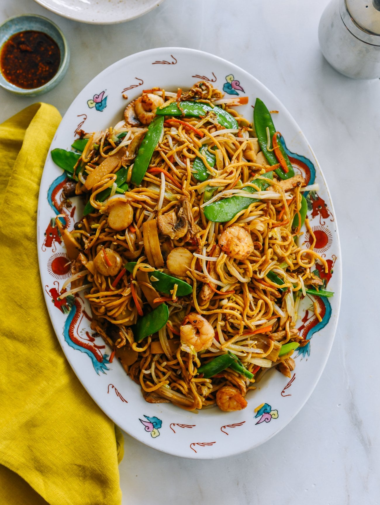 Platter of lo mein noodles
