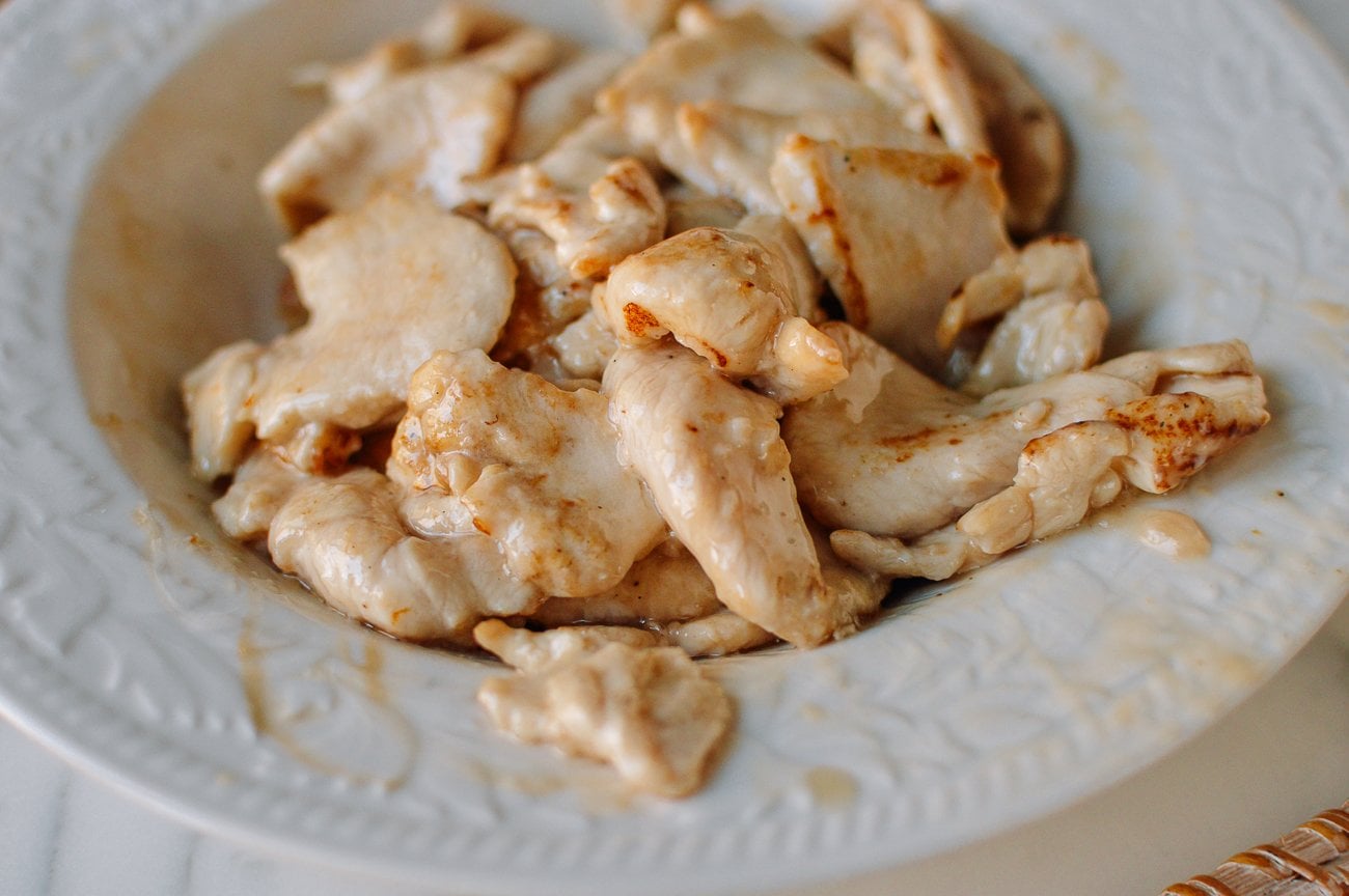 seared chicken pieces on plate