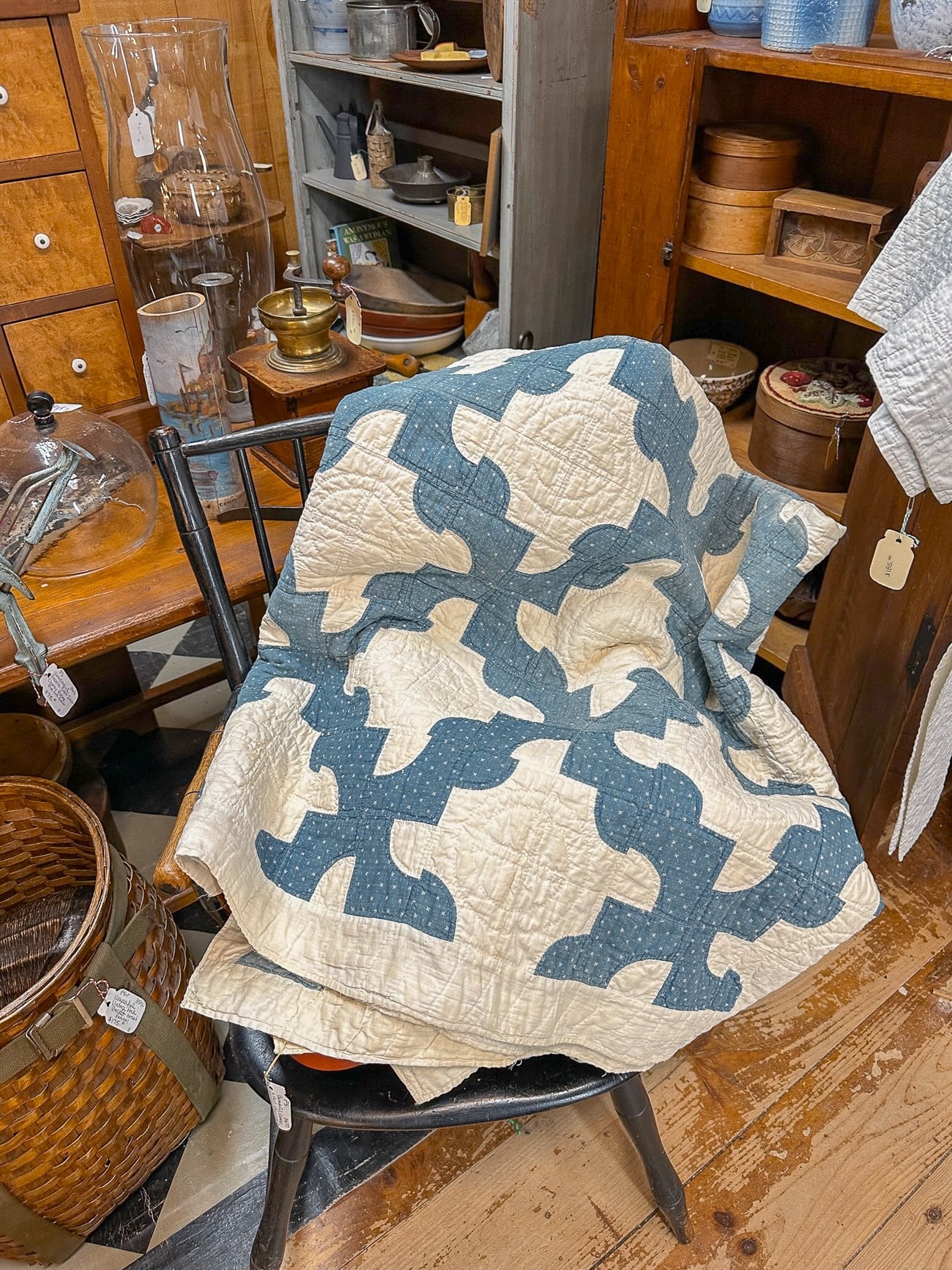 Blue and white quilt at the Wiscasset Antique Mall