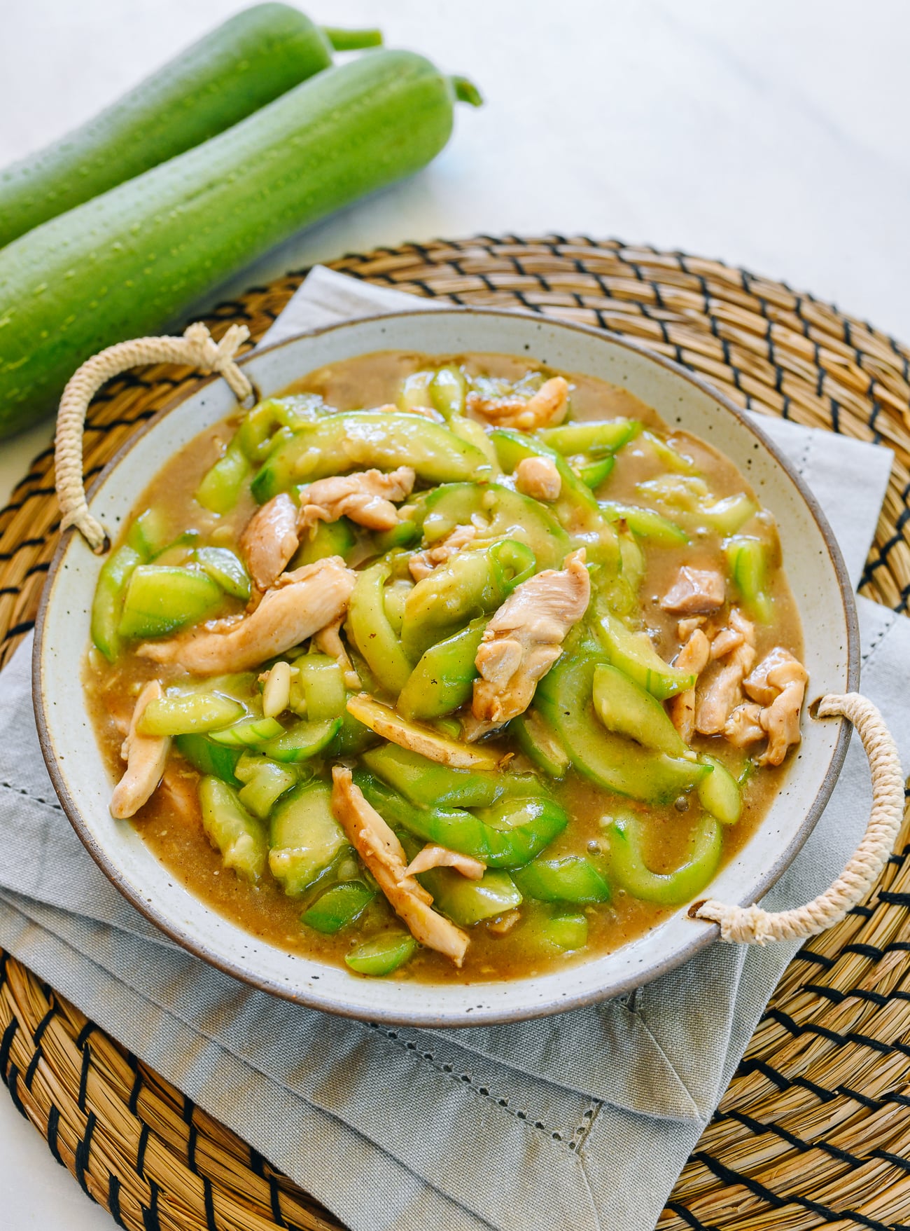 Loofah Stir-fry with Chicken