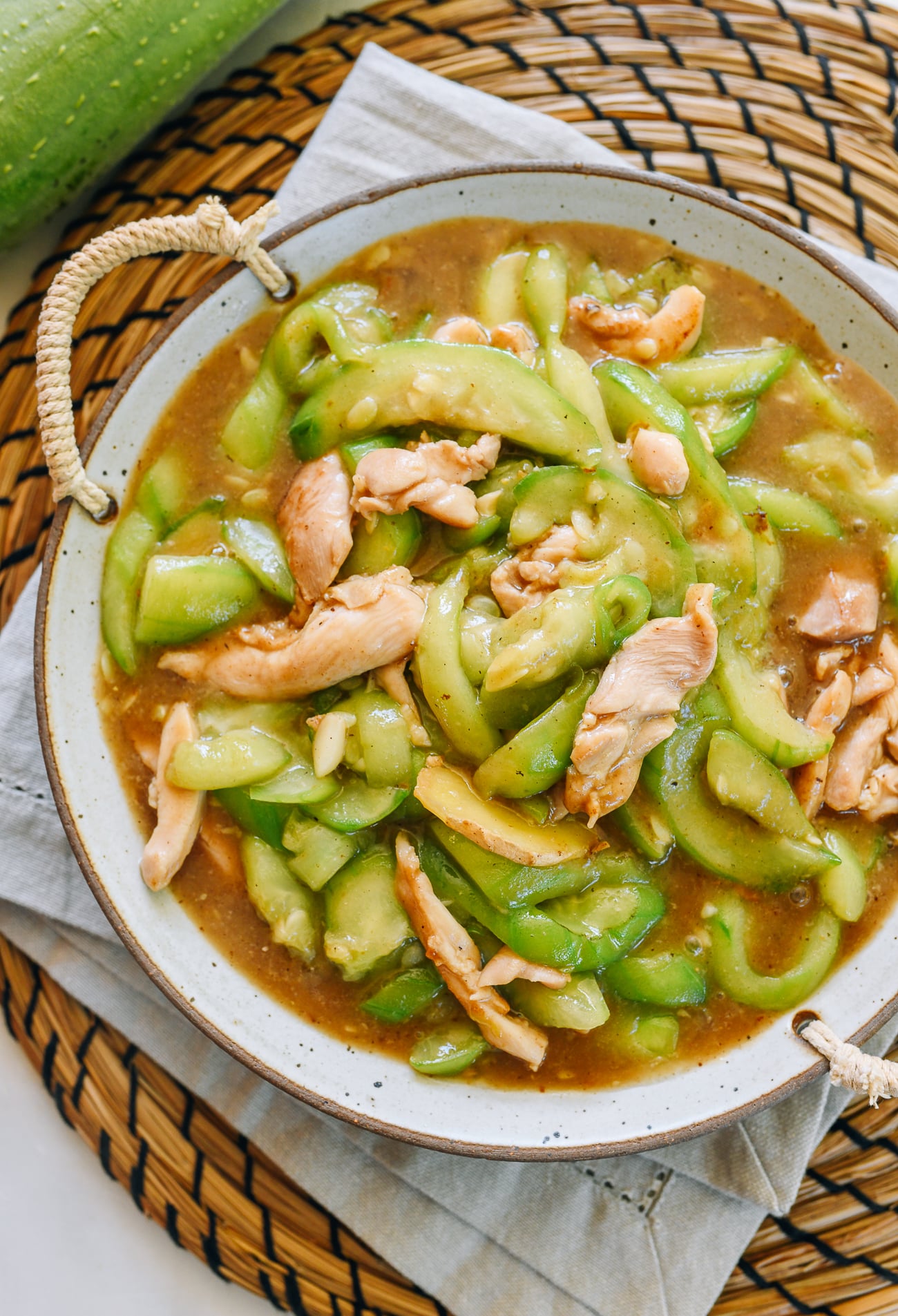 Loofah Stir-fry with Chicken