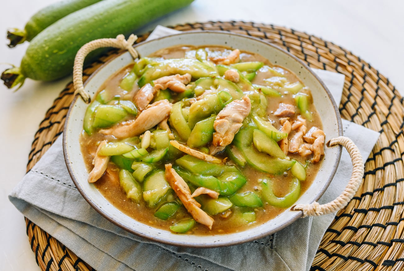 Stir-fried Loofah with Chicken