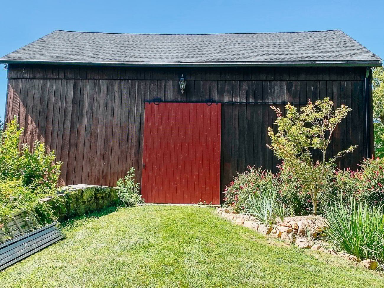 barn prior to new siding
