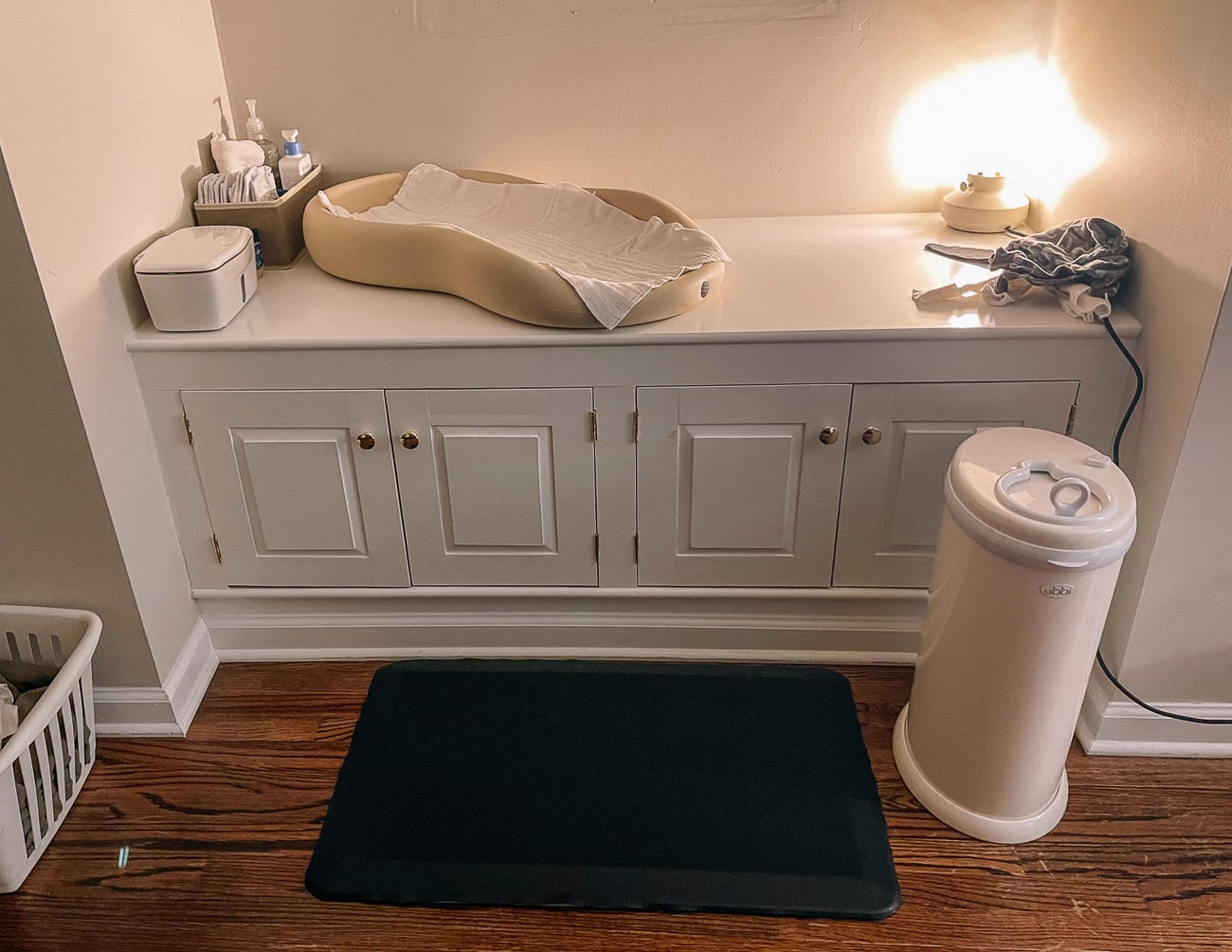 diaper changing station