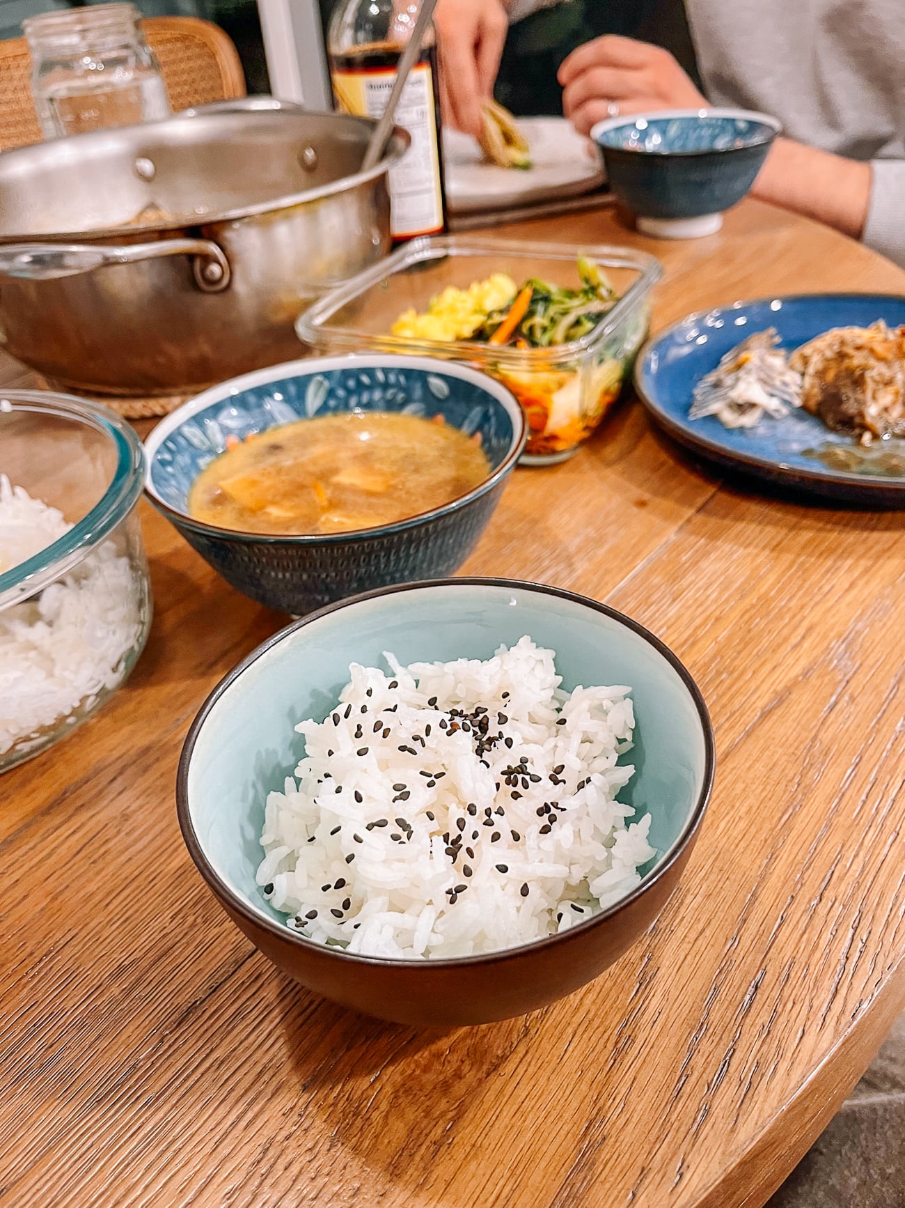 steamed white rice with black sesame seeds