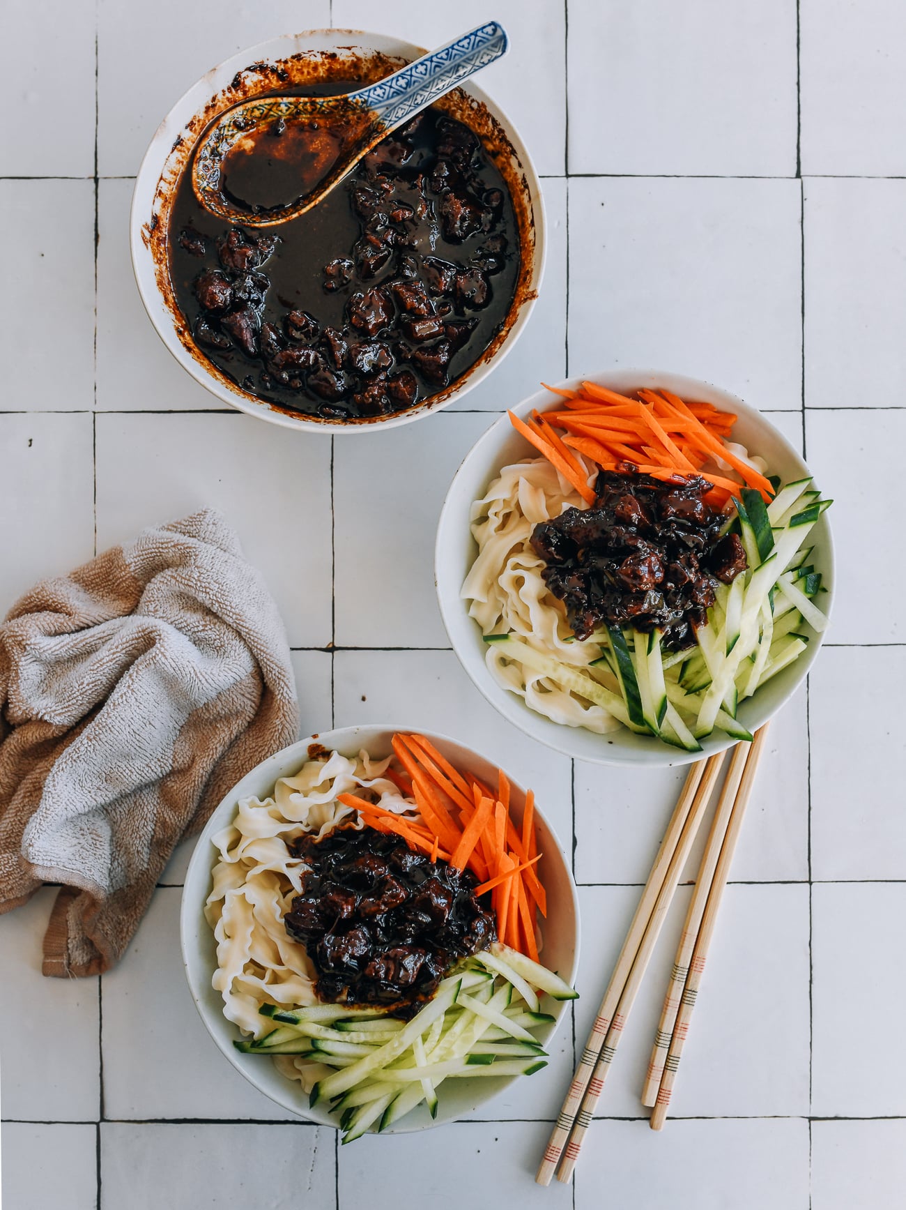Zha Jiang Mian (Beijing Fried Sauce Noodles)