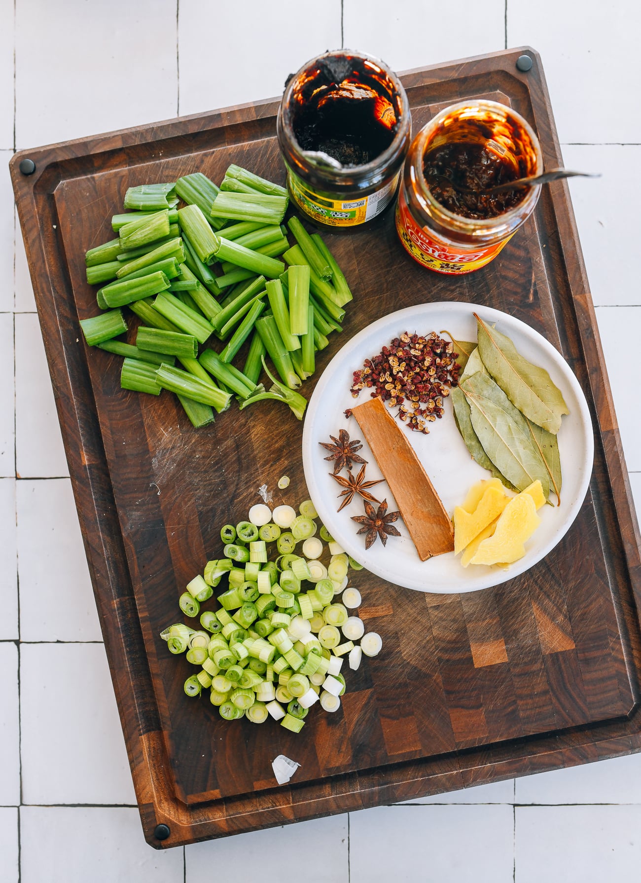 zhajiang mian ingredients