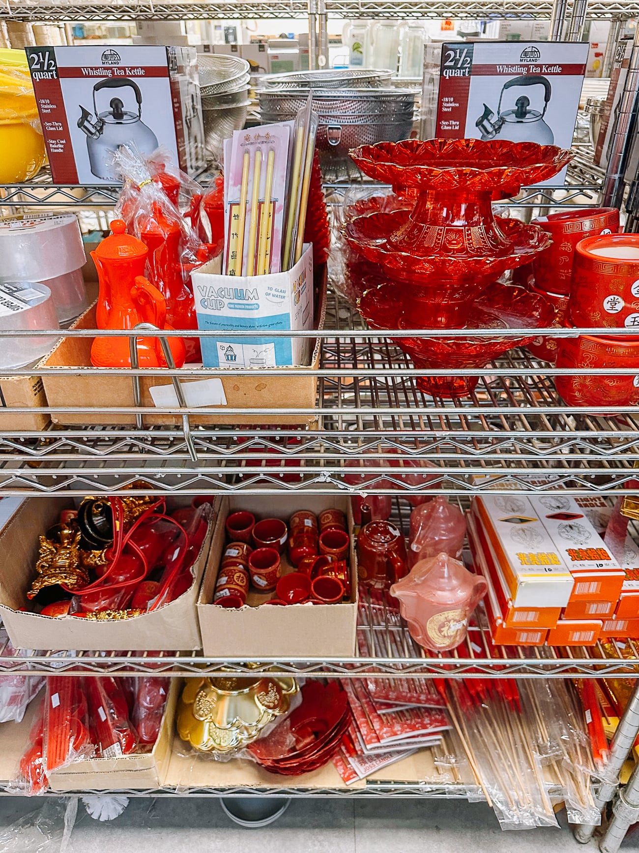 Chinese ceremonial wine and tea cups for qingming festival