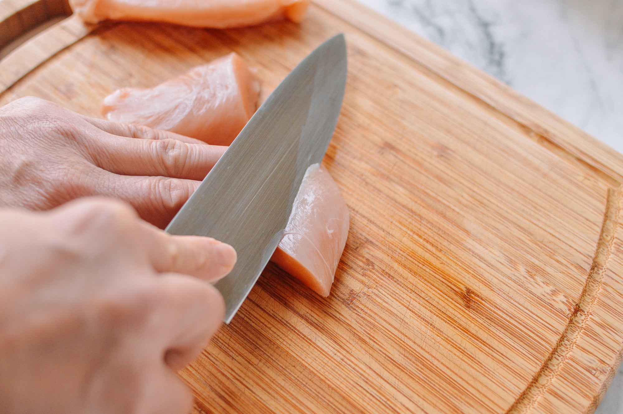 slicing chicken breast