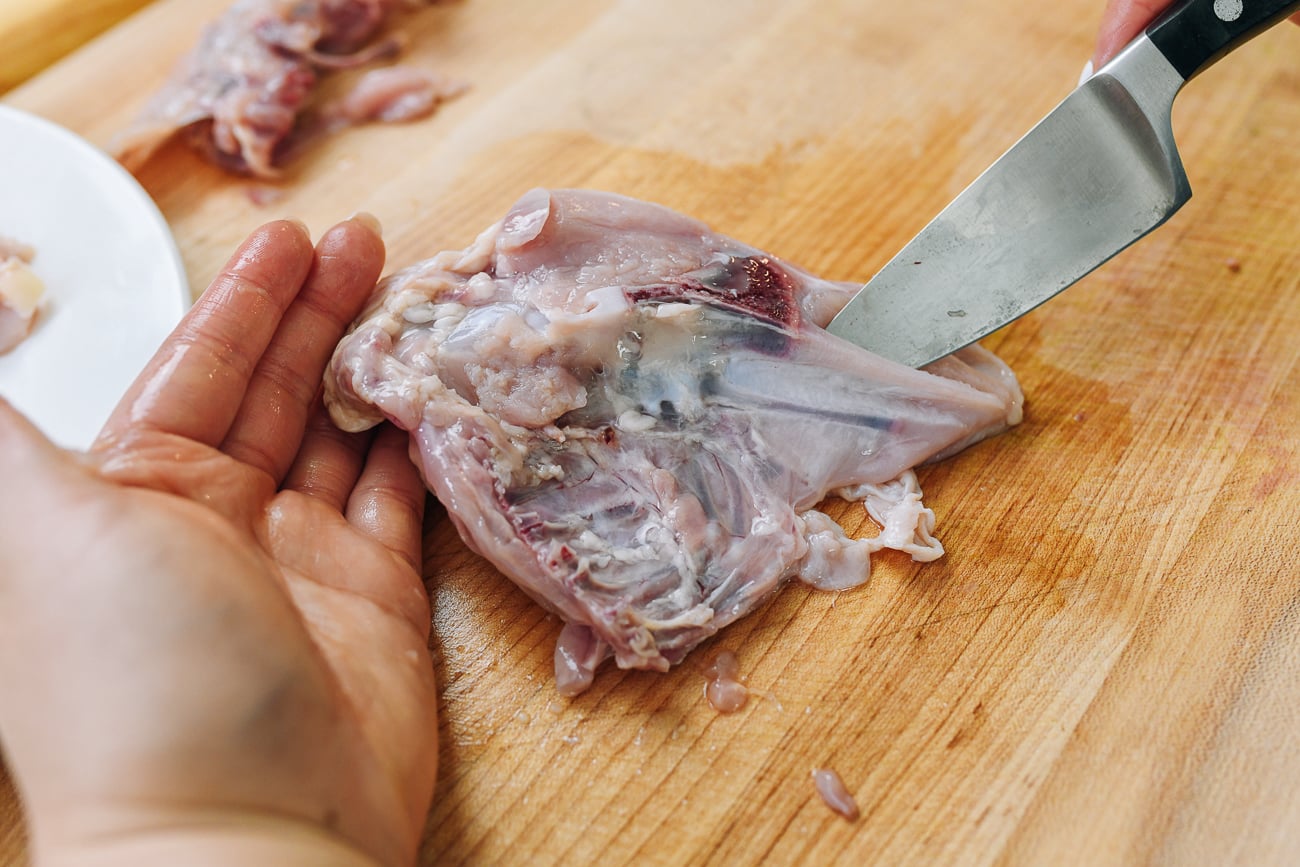 de-boning split chicken breast