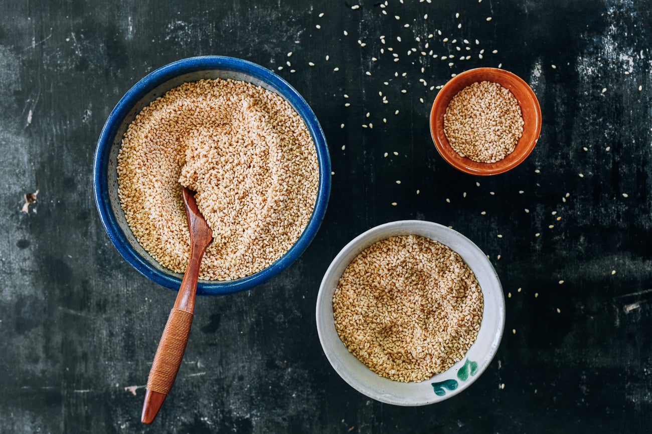toasted sesame seeds