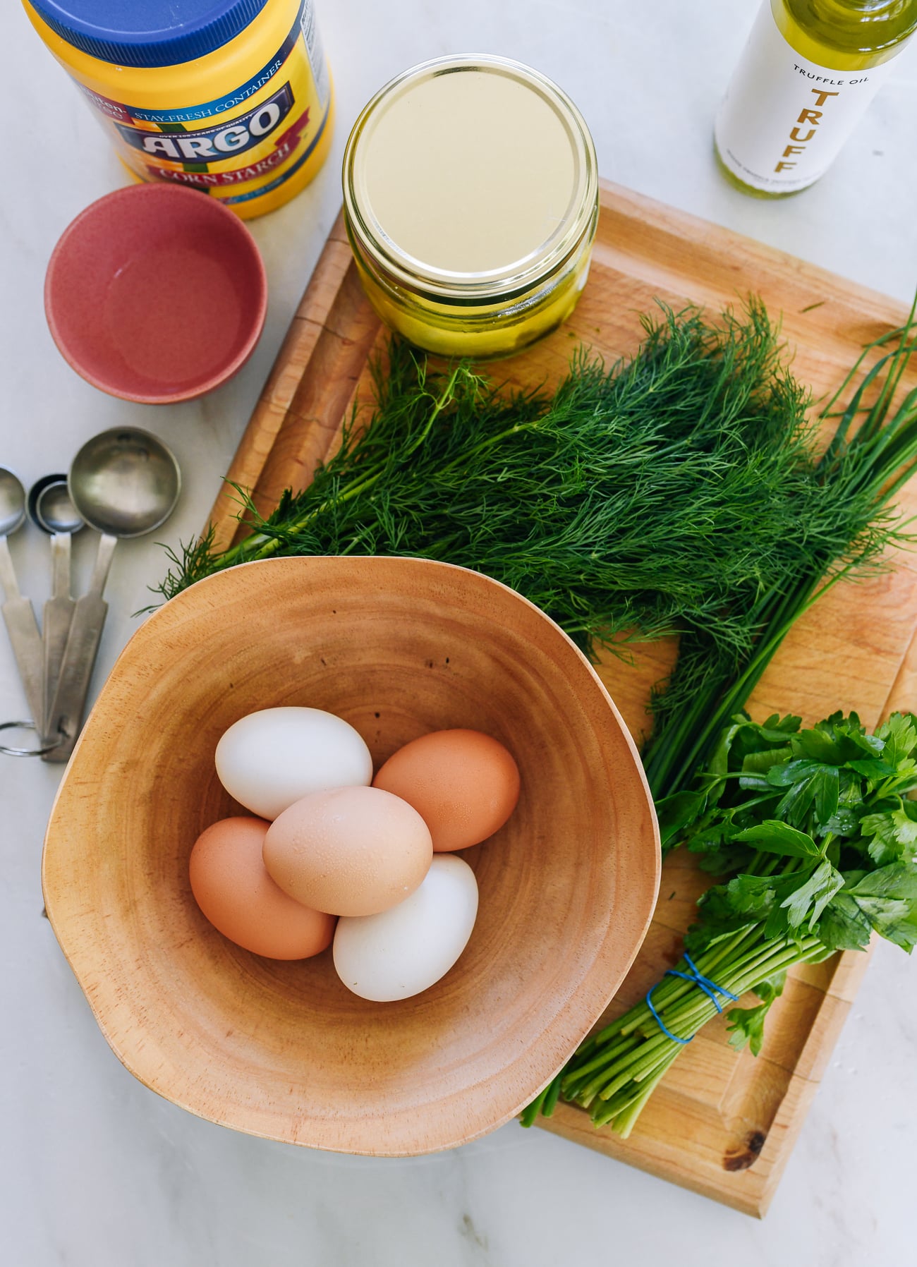 ingredients for herby scrambled eggs