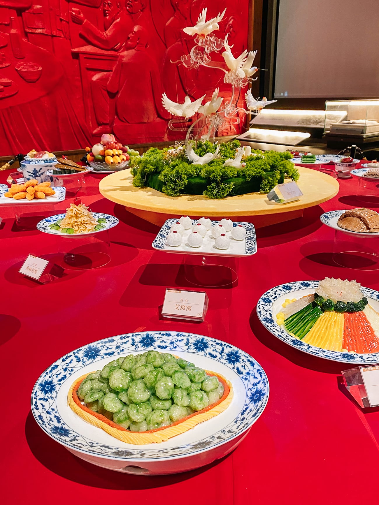 Chinese state dinner display at Museum of Huaiyang Cuisine