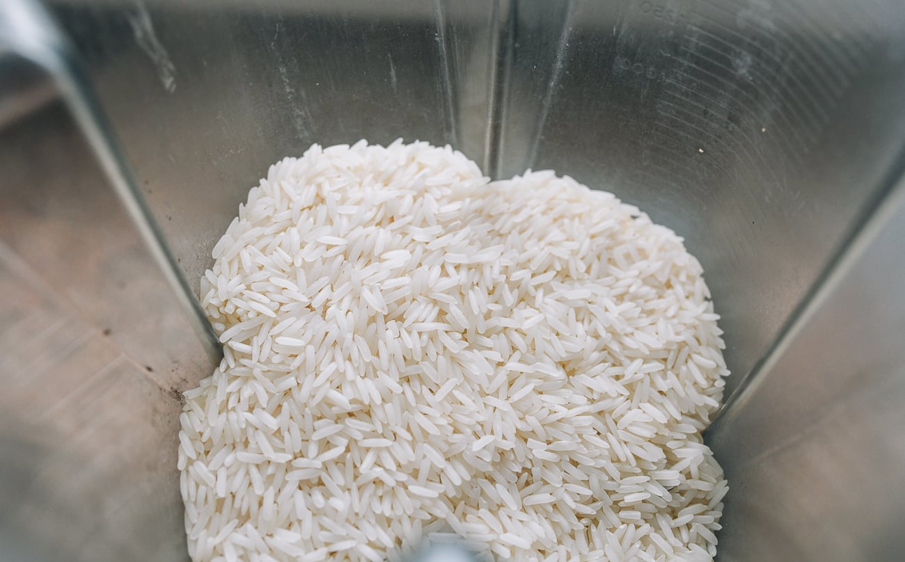 white rice in blender