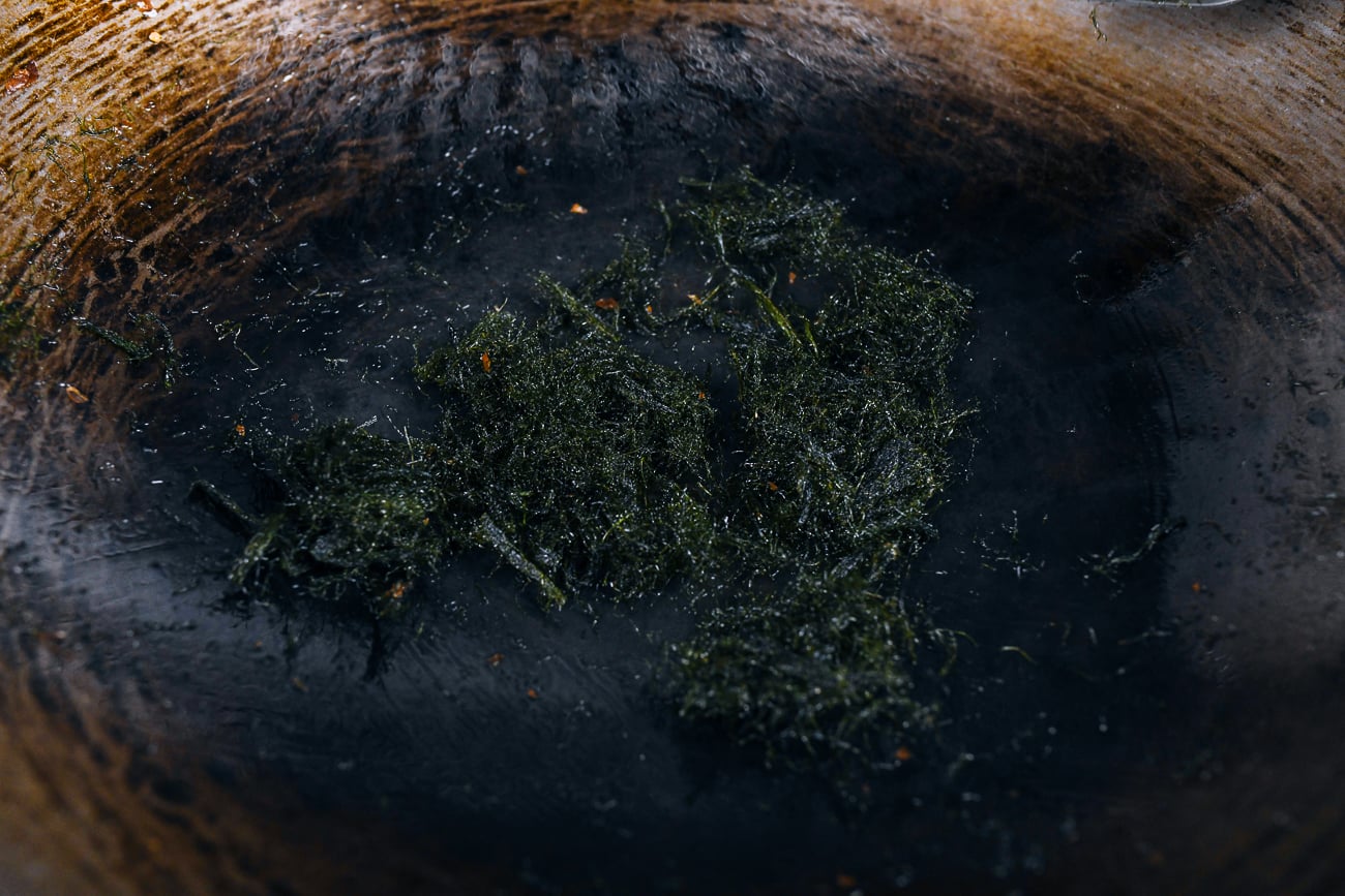 roasting chinese sea moss in oil
