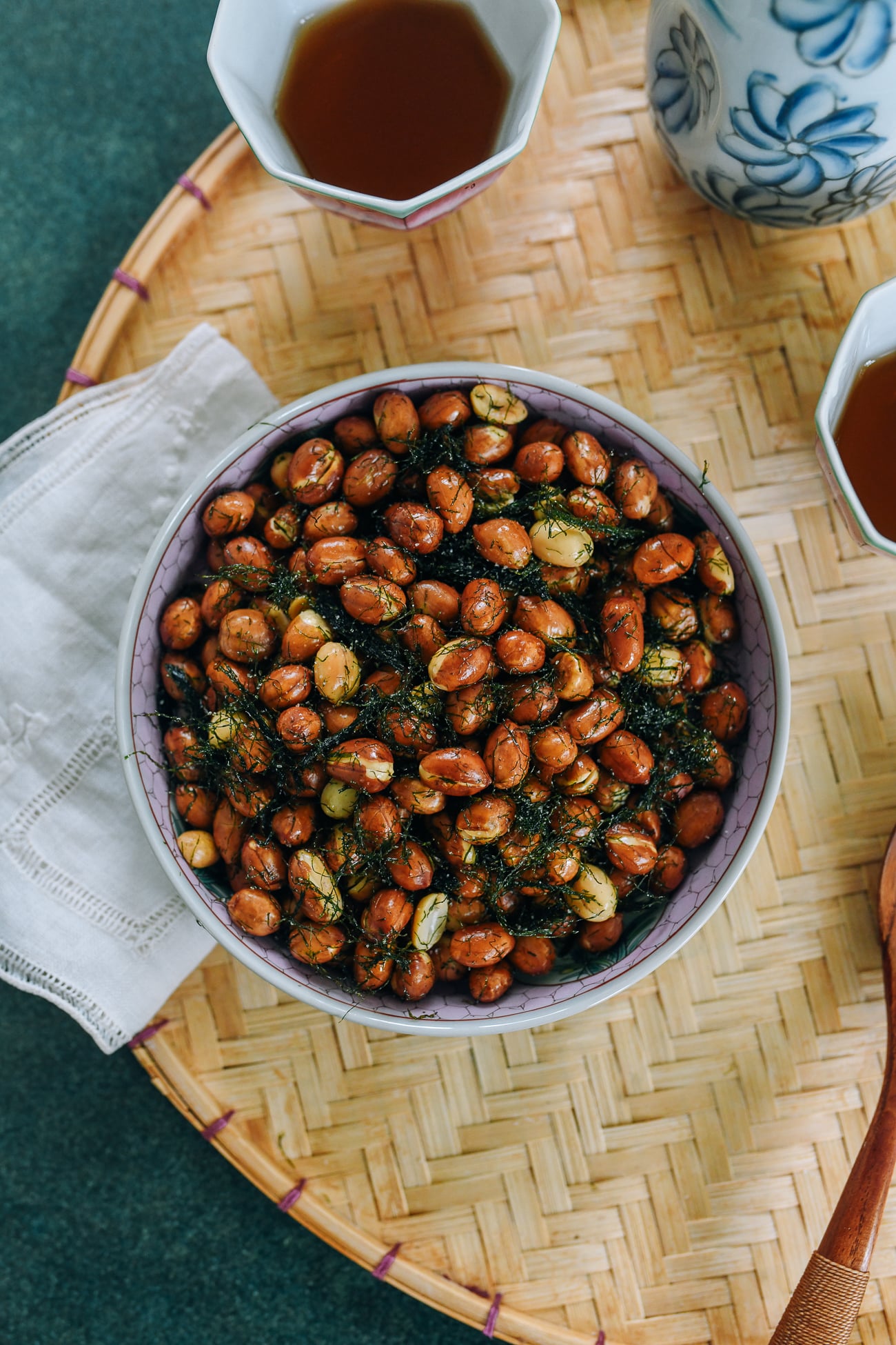 Seaweed with Peanuts, Ningbo-Style (宁波苔条花生)