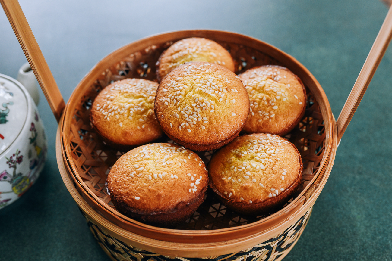 Old Fashioned Chinese Egg Cakes
