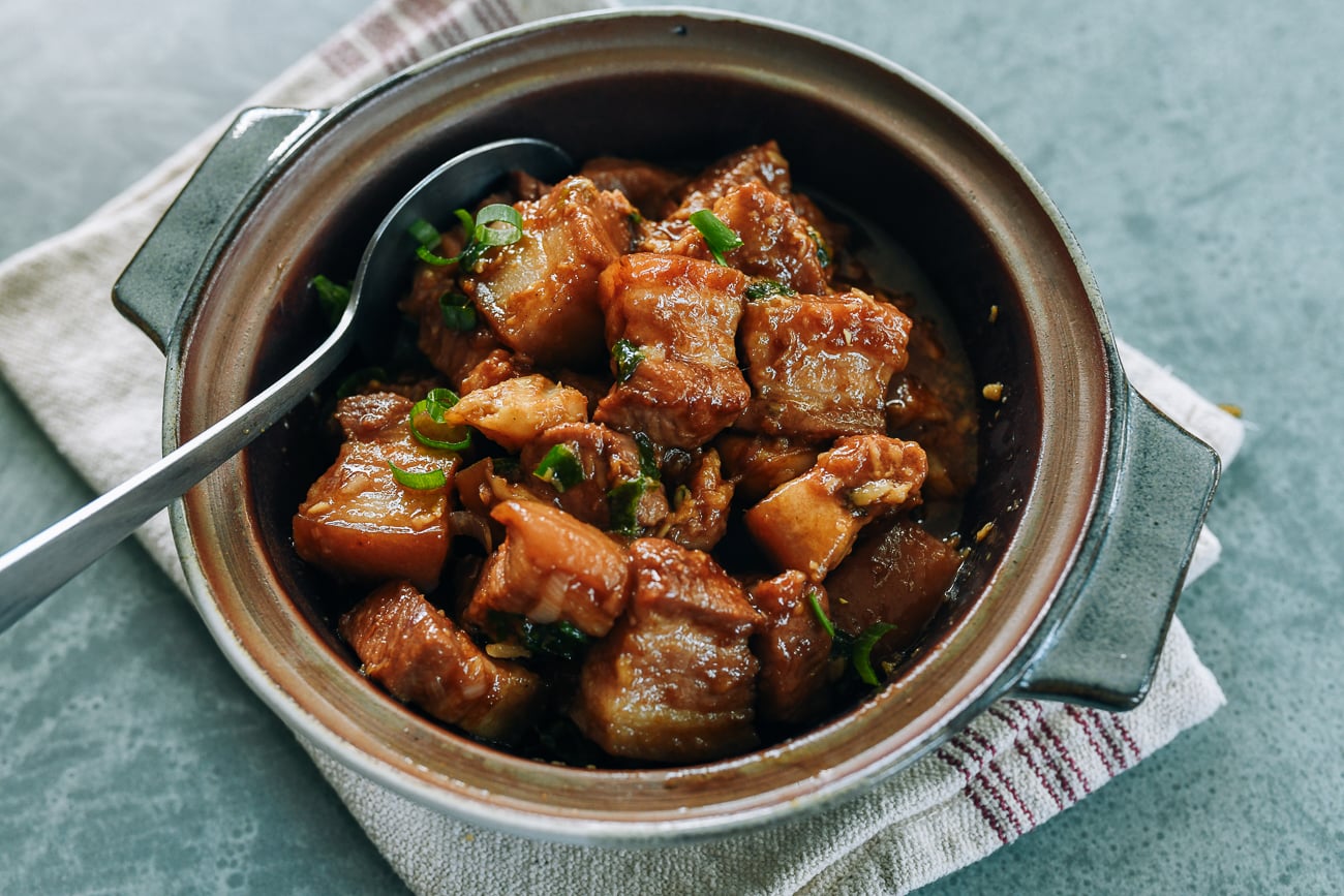 Pork Belly with 40 cloves of garlic recipe