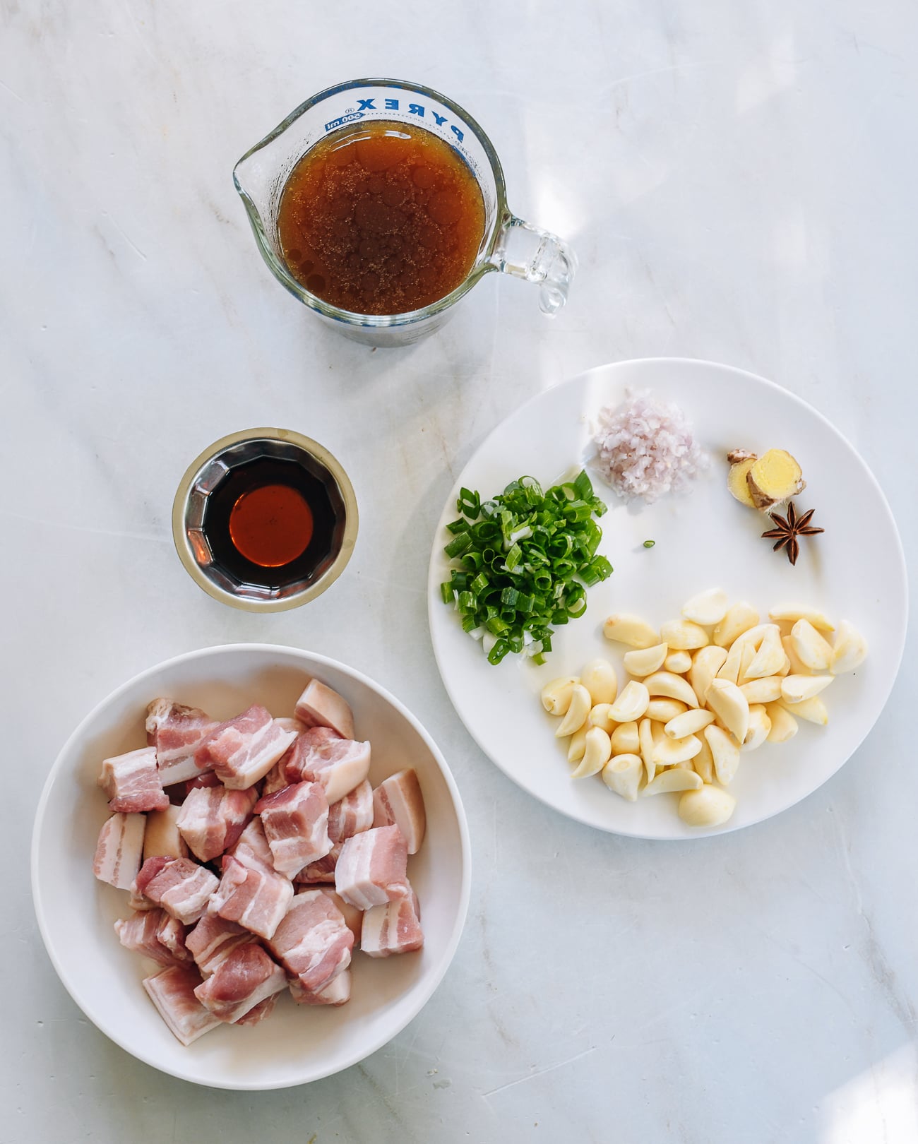 ingredients for braised pork belly with 40 cloves of garlic