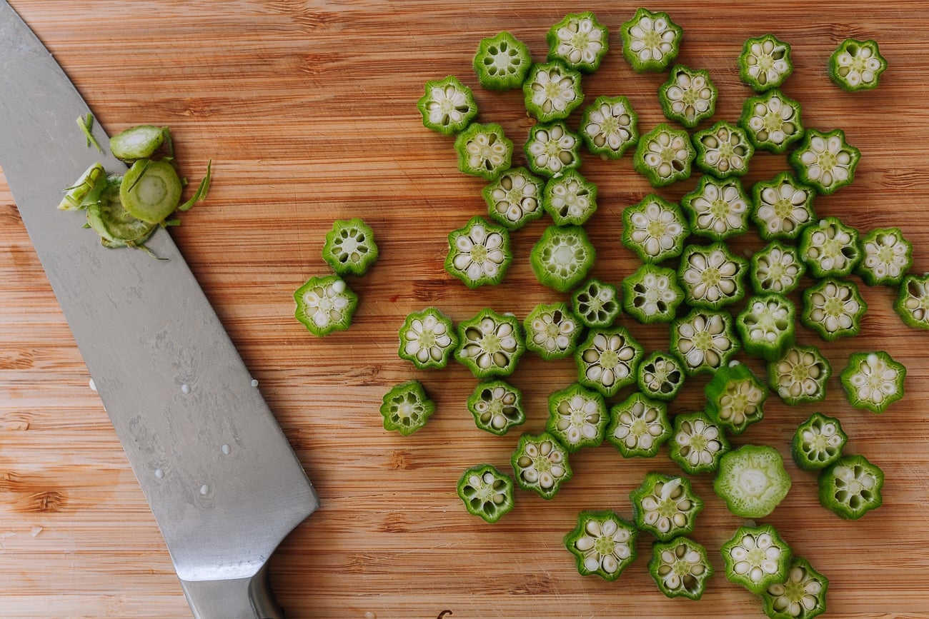 okra slices on cutting board
