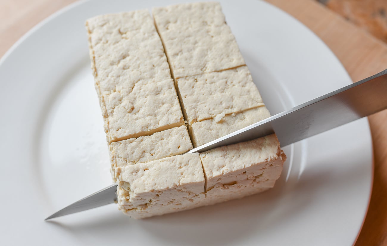 slicing firm tofu