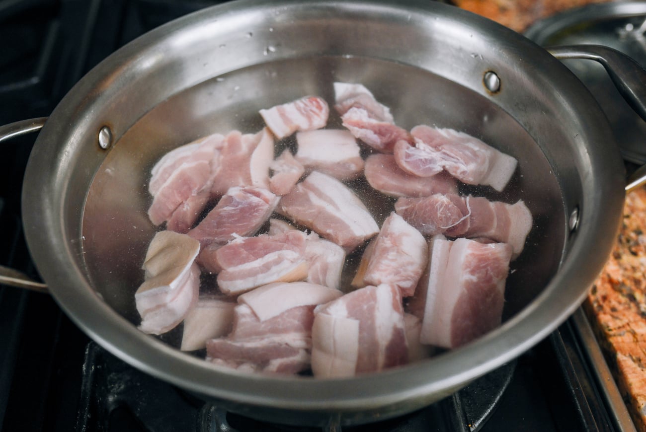 blanching pork belly