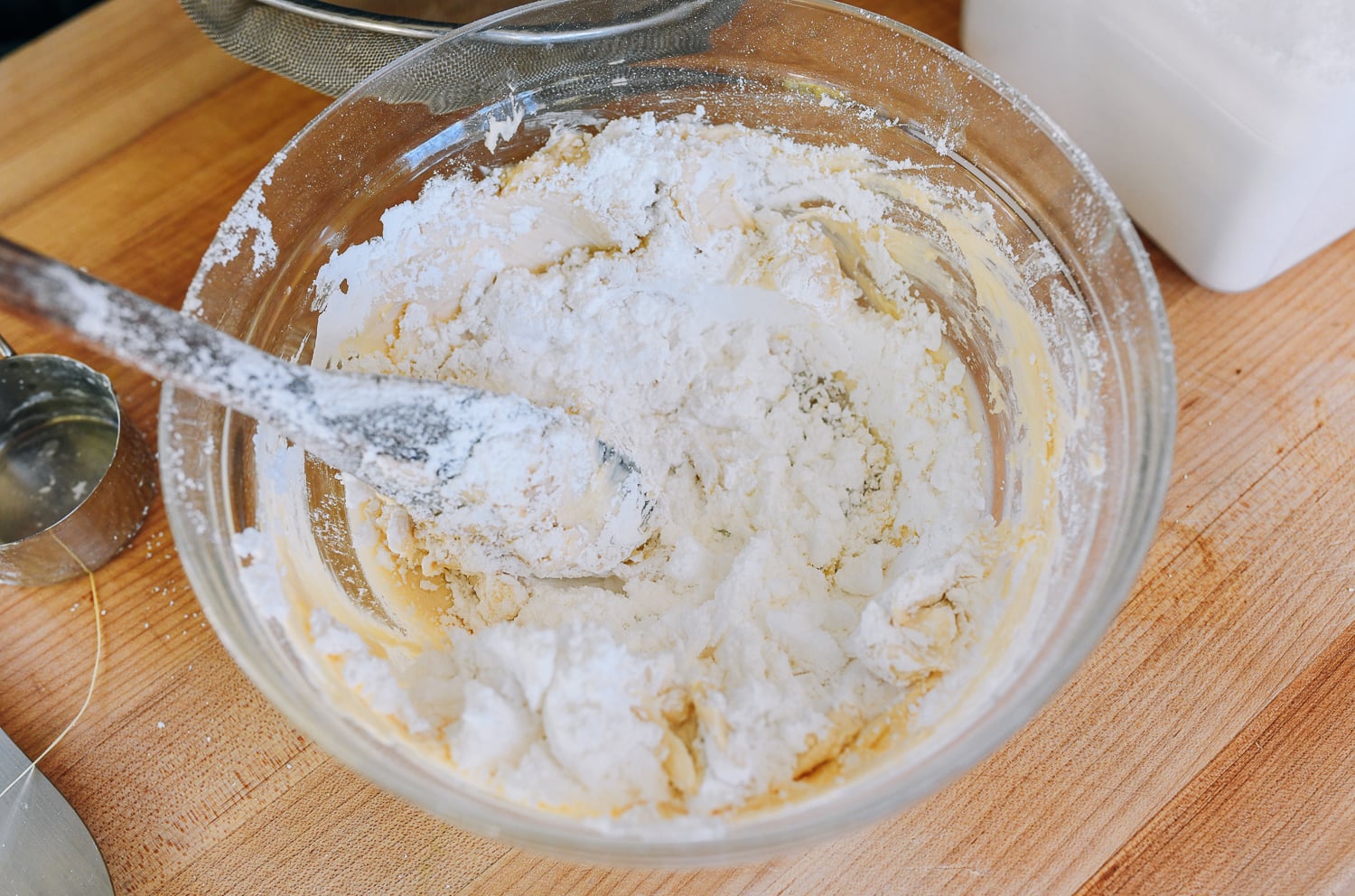 making cream cheese icing