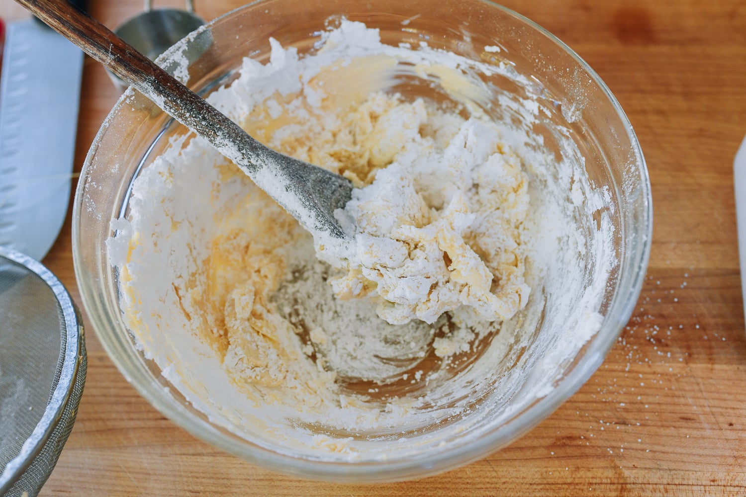 making cream cheese icing