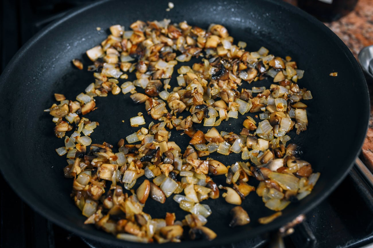 cooking mushrooms with onions and garlic