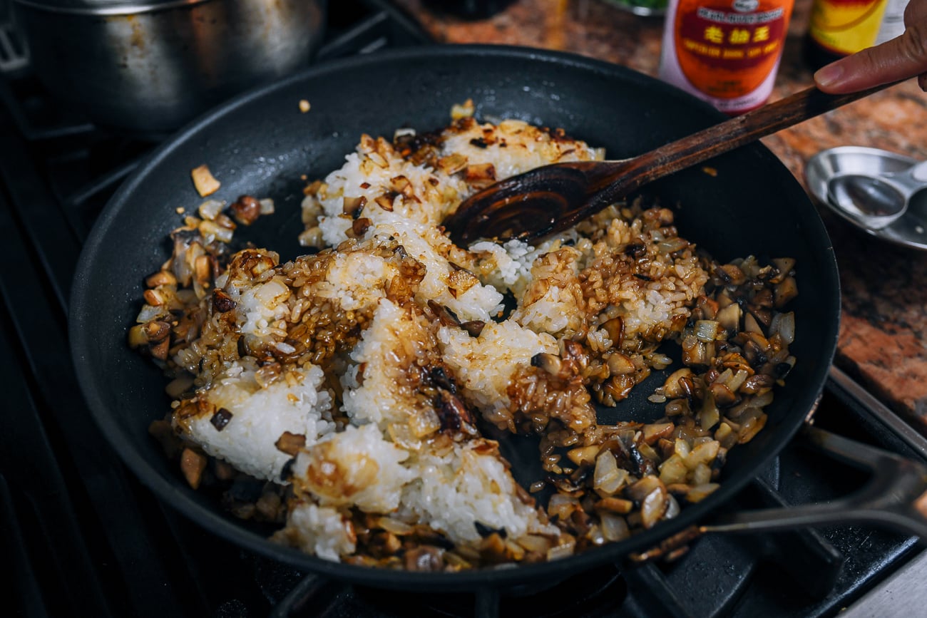 sticky rice seasoned with soy sauce and other ingredients