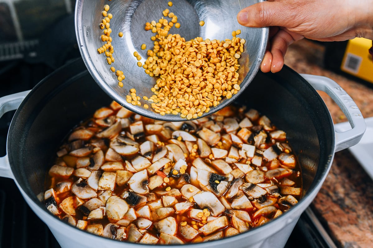 adding yellow split peas to soup