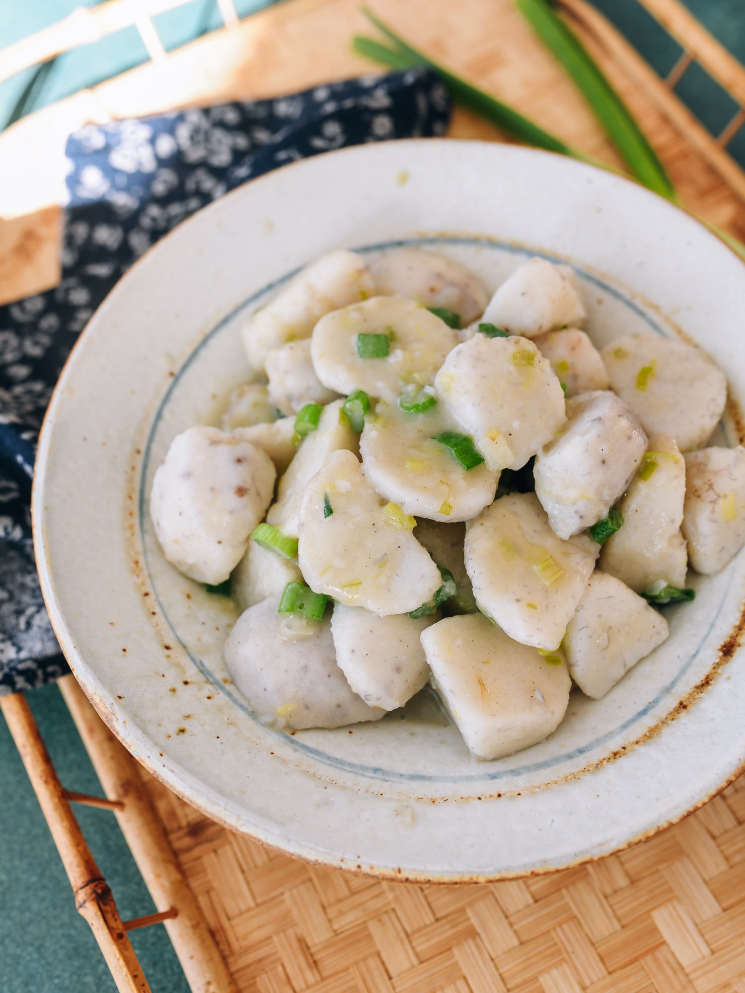 taro with scallions