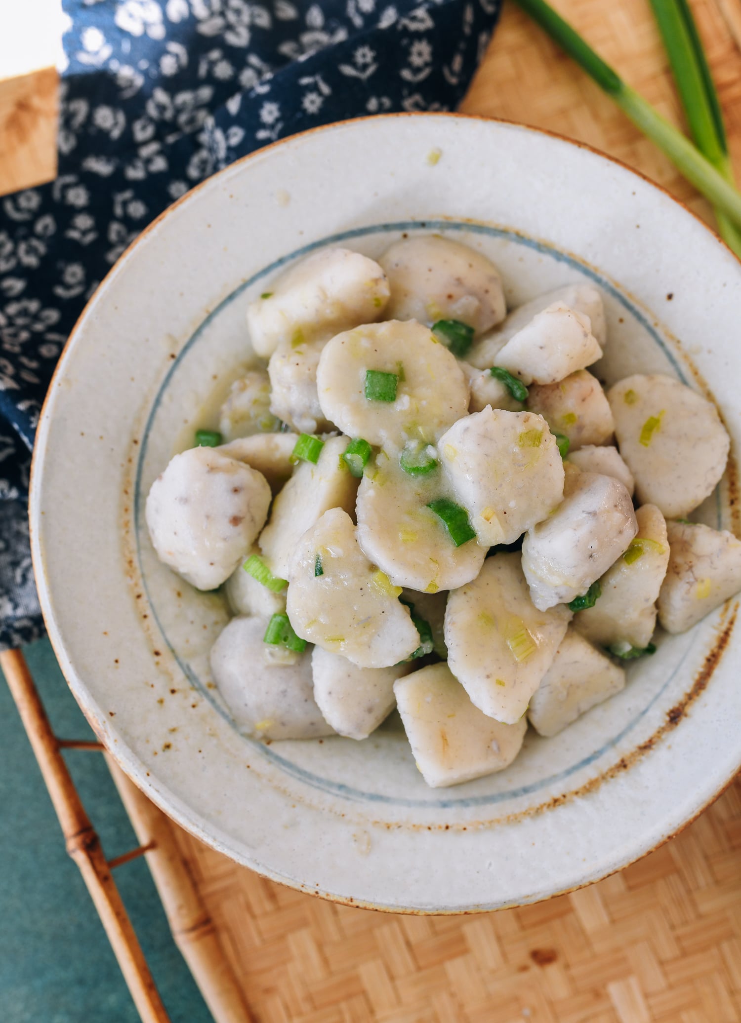 taro stir-fry with scallion oil