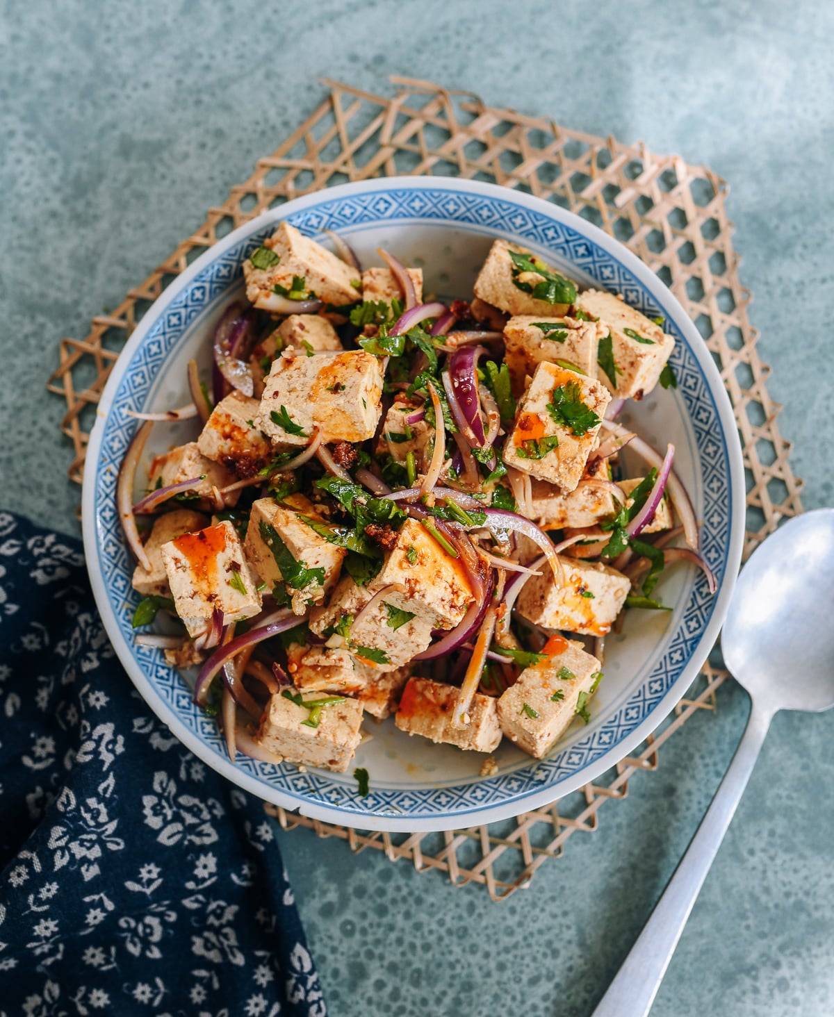 Cold-Tossed Tofu (凉拌豆腐)