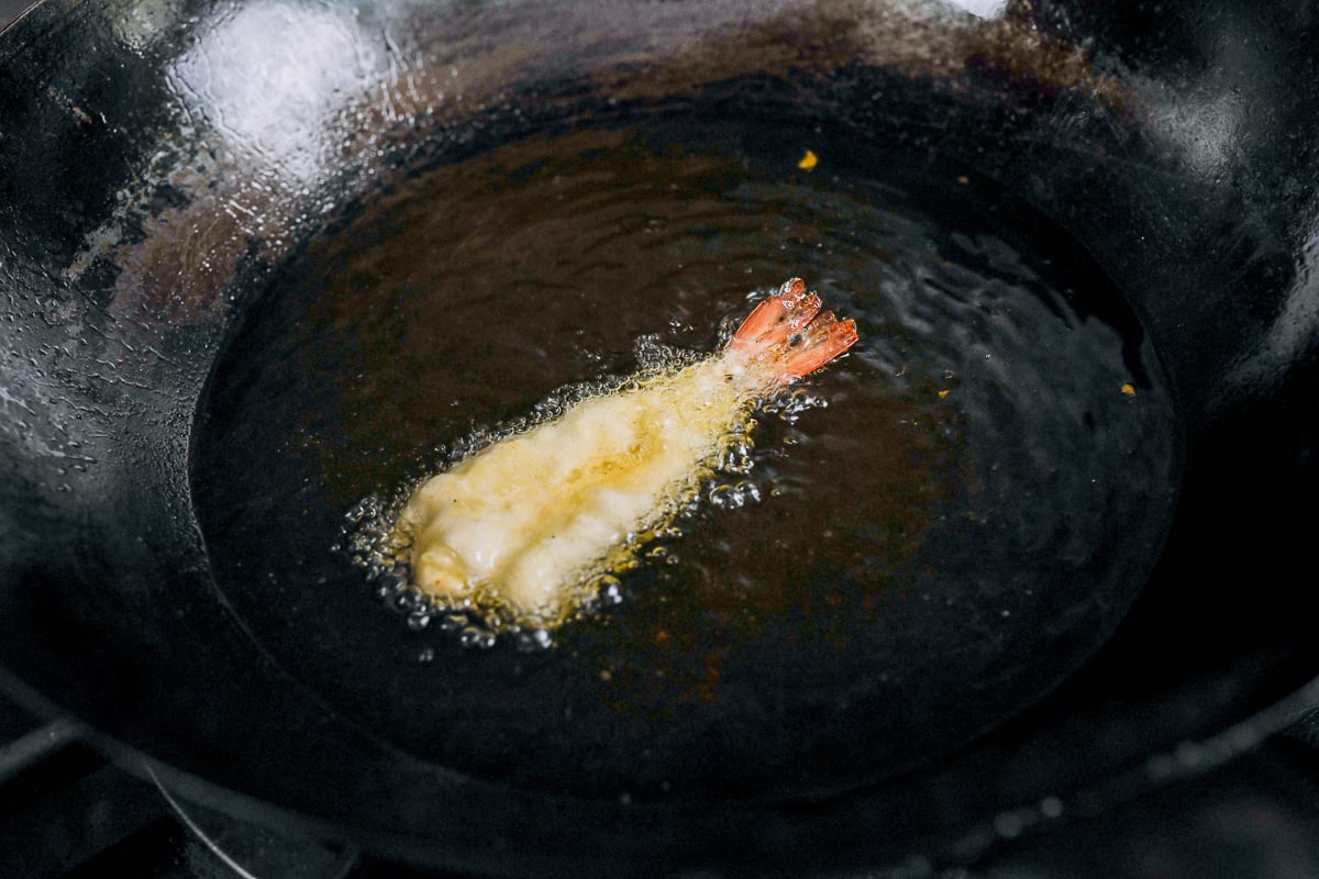 butterfly shrimp in frying oil